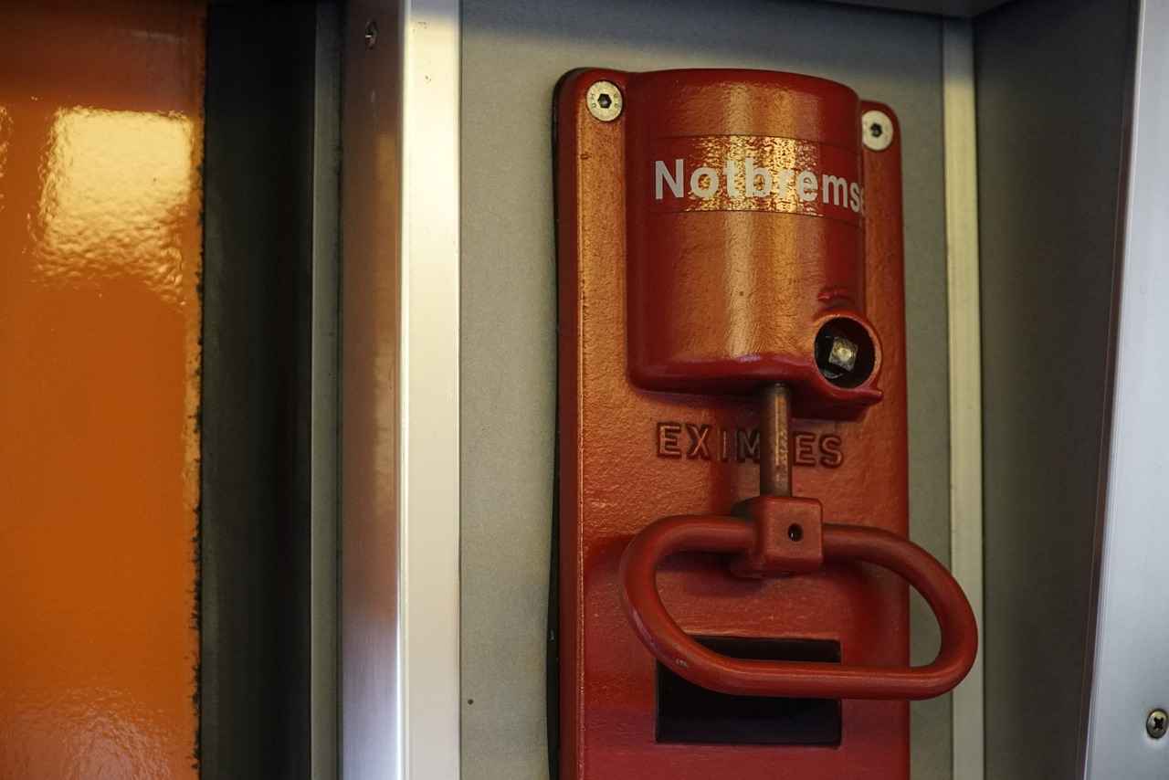 How to Remove Old Brake Pads?