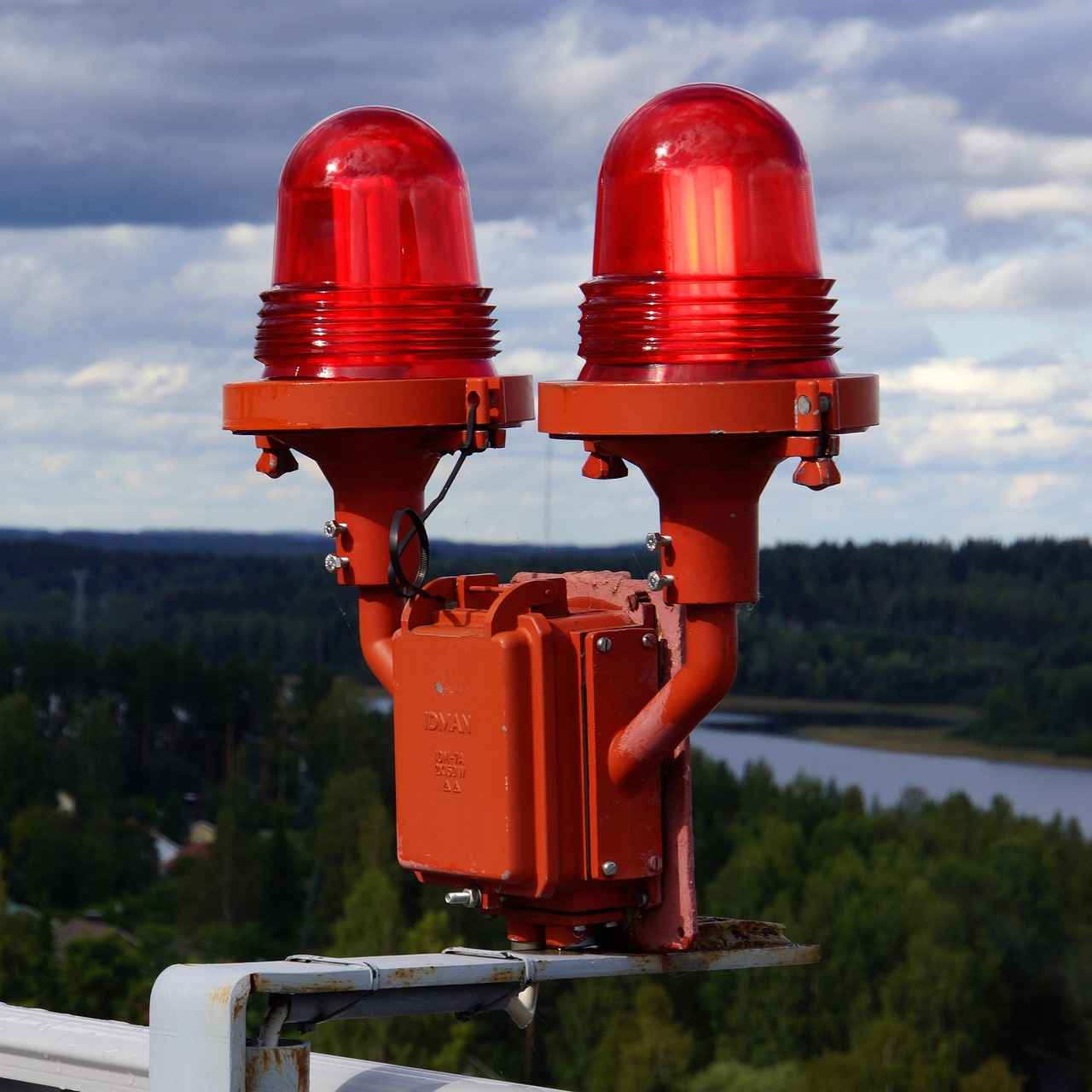 Common TPMS Warning Lights and Their Meanings