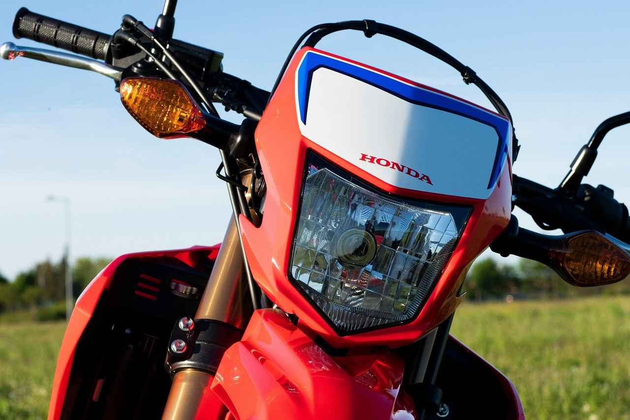 What Are the Benefits of Blind Spot Detection?